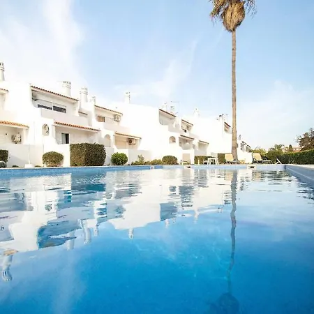 Oura Parque Turisticos 2*