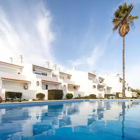 Oura Parque Turisticos Vakantiepark
