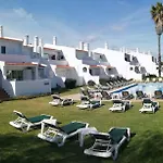 Oura Parque Turisticos Πάρκο διακοπών 4*